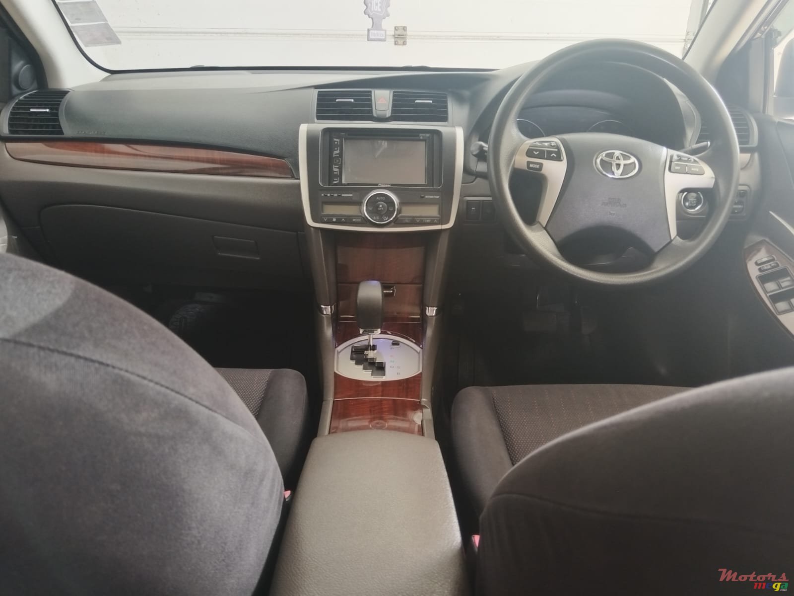 2015' Toyota Allion A15 1500cc Japan photo #3