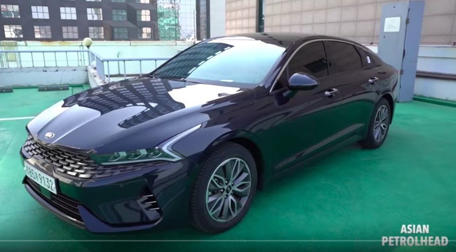 New Kia Optima And Its Solar Roof Extensively Detailed On Camera