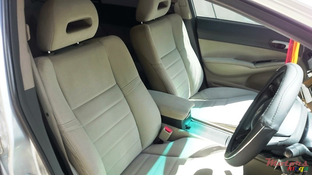 2009' Honda Civic Hybrid photo #6