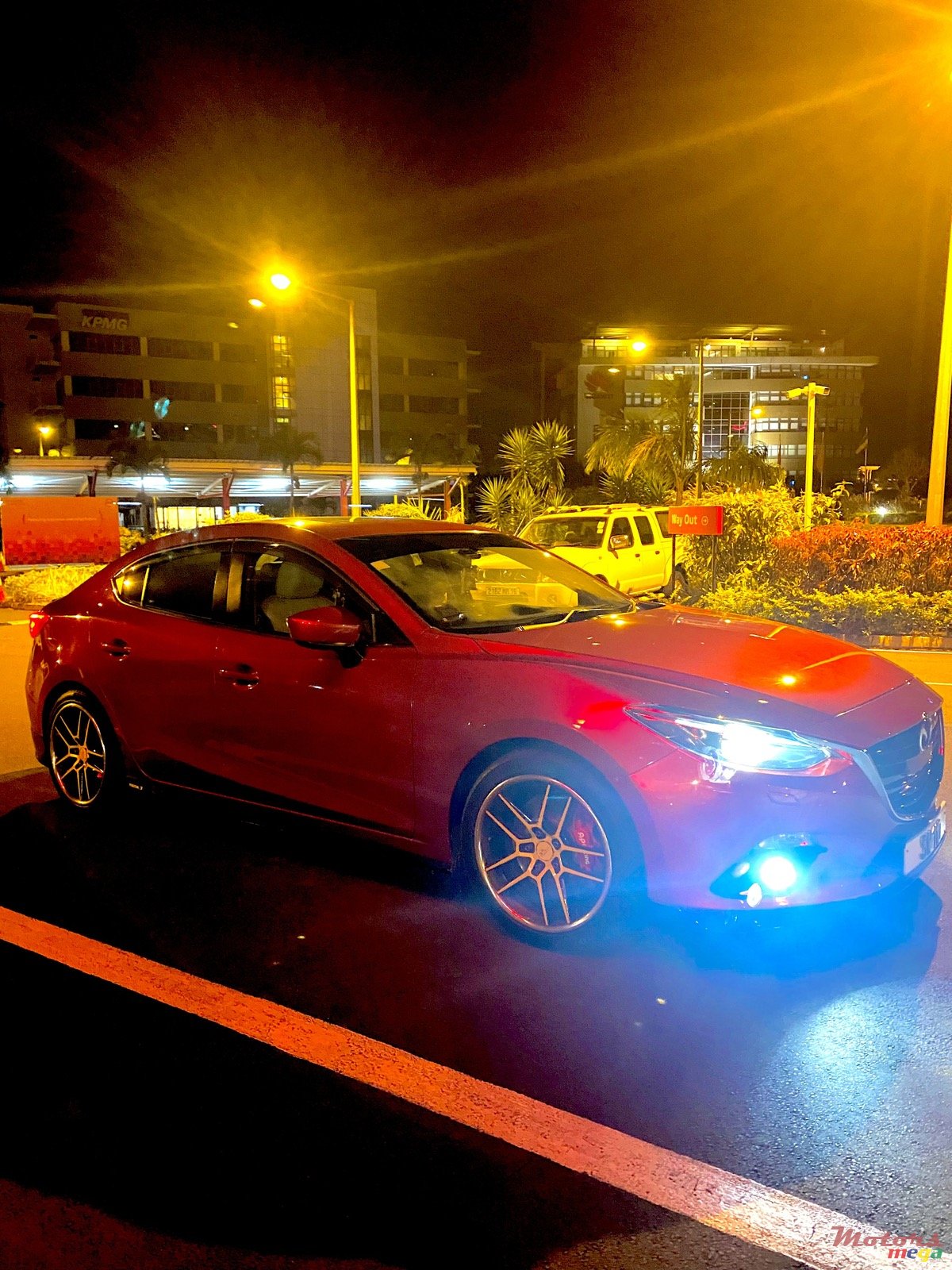 2015' Mazda 3 photo #2