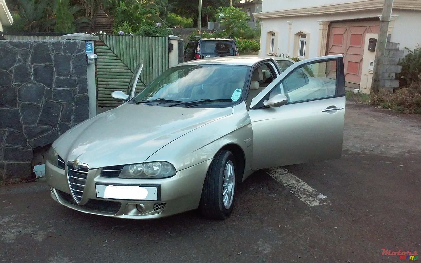 2004' Alfa Romeo 156 photo #3