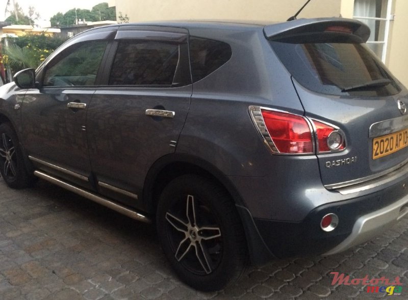 2010' Nissan Qashqai photo #1