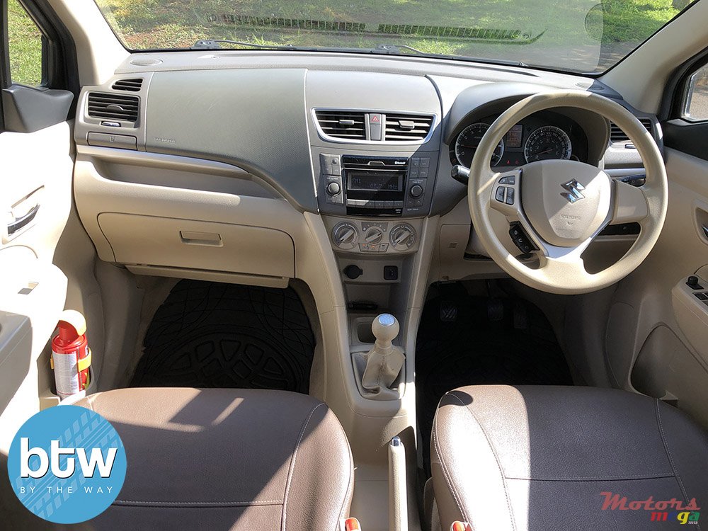 2018' Suzuki Ertiga photo #5