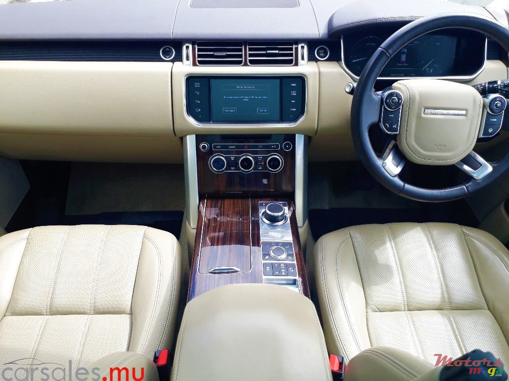 2016' Land Rover Range Rover Vogue 3.0 TDV6 photo #6