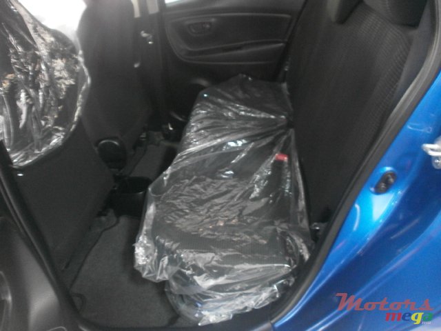 2016' Toyota Verso VITZ photo #5