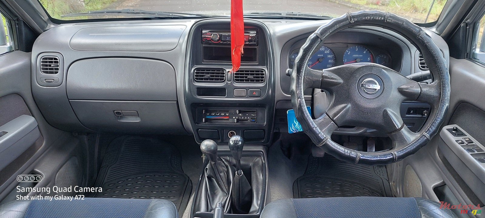 2004' Nissan Hardbody photo #7