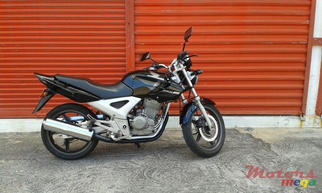 2009' Honda CBX250 TWISTER photo #5