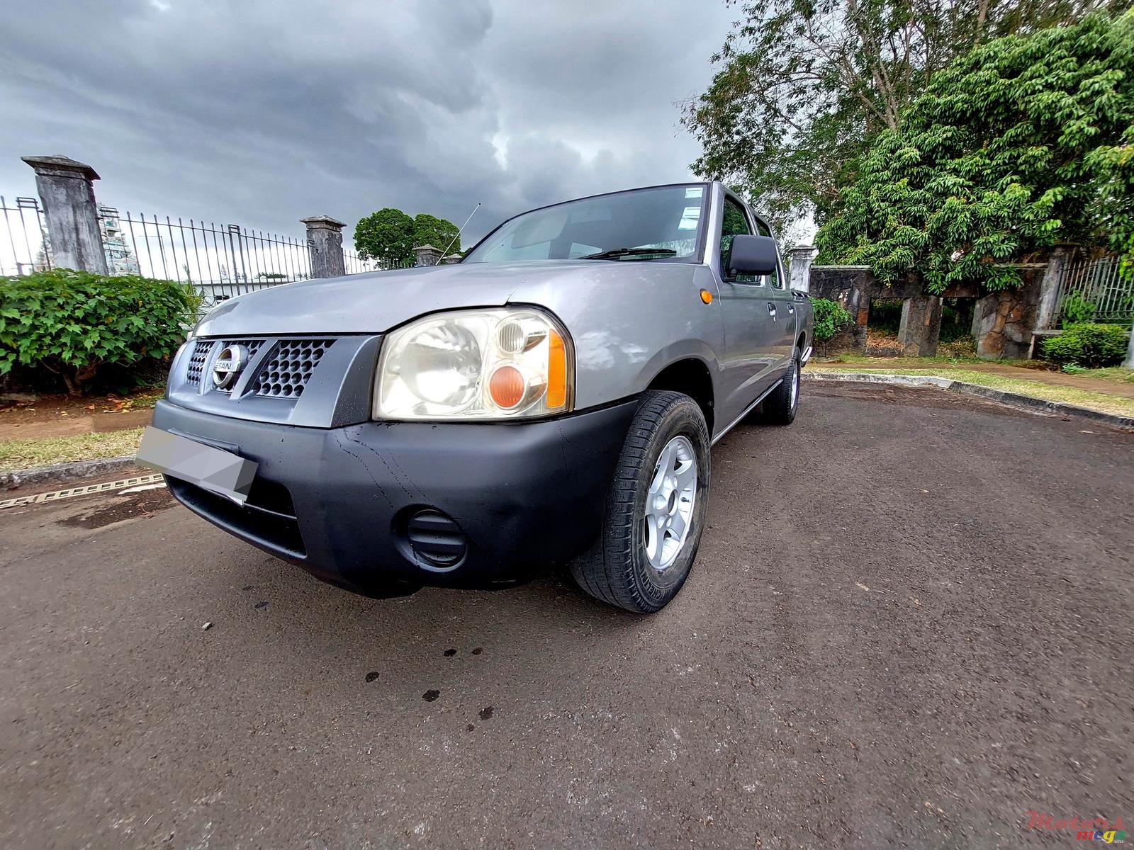 2010' Nissan Navara photo #3