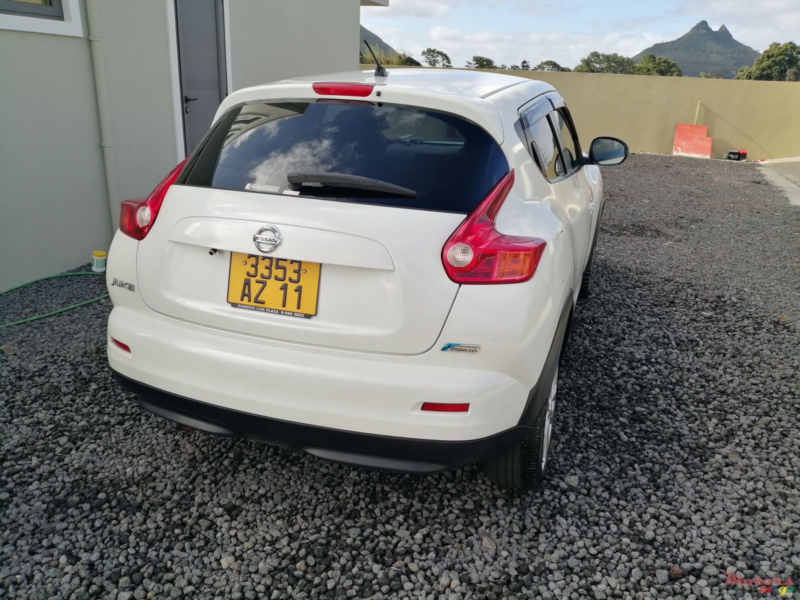 2011' Nissan Juke photo #3