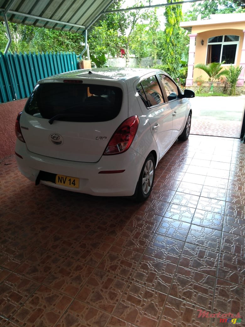 2014' Hyundai i20 photo #4