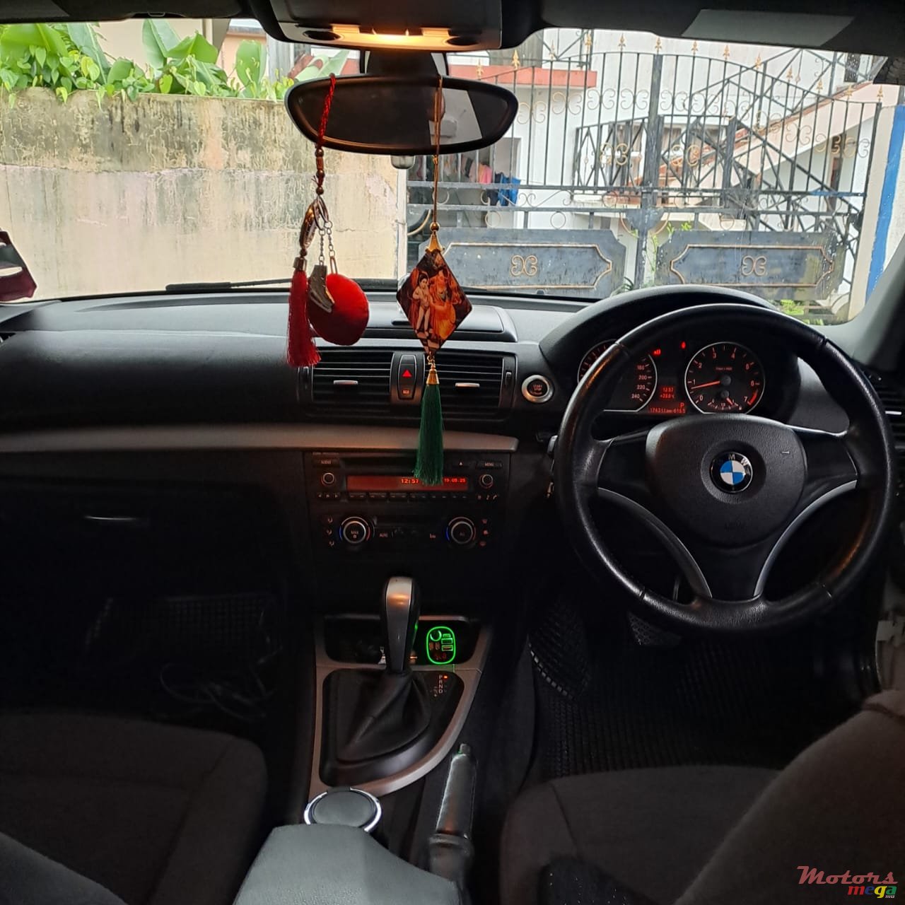 2011' BMW 116 photo #5