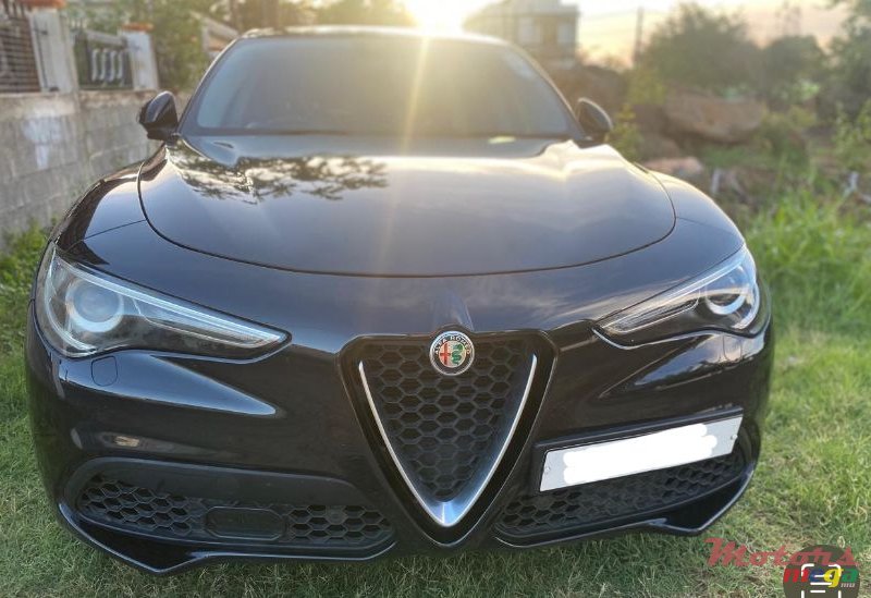 2018' Alfa Romeo Stelvio Q4 photo #5