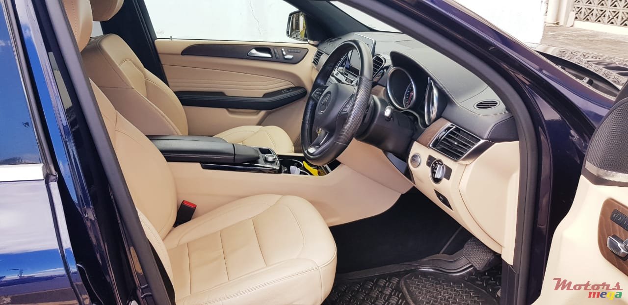 2017' Mercedes-Benz GLE 350d photo #4