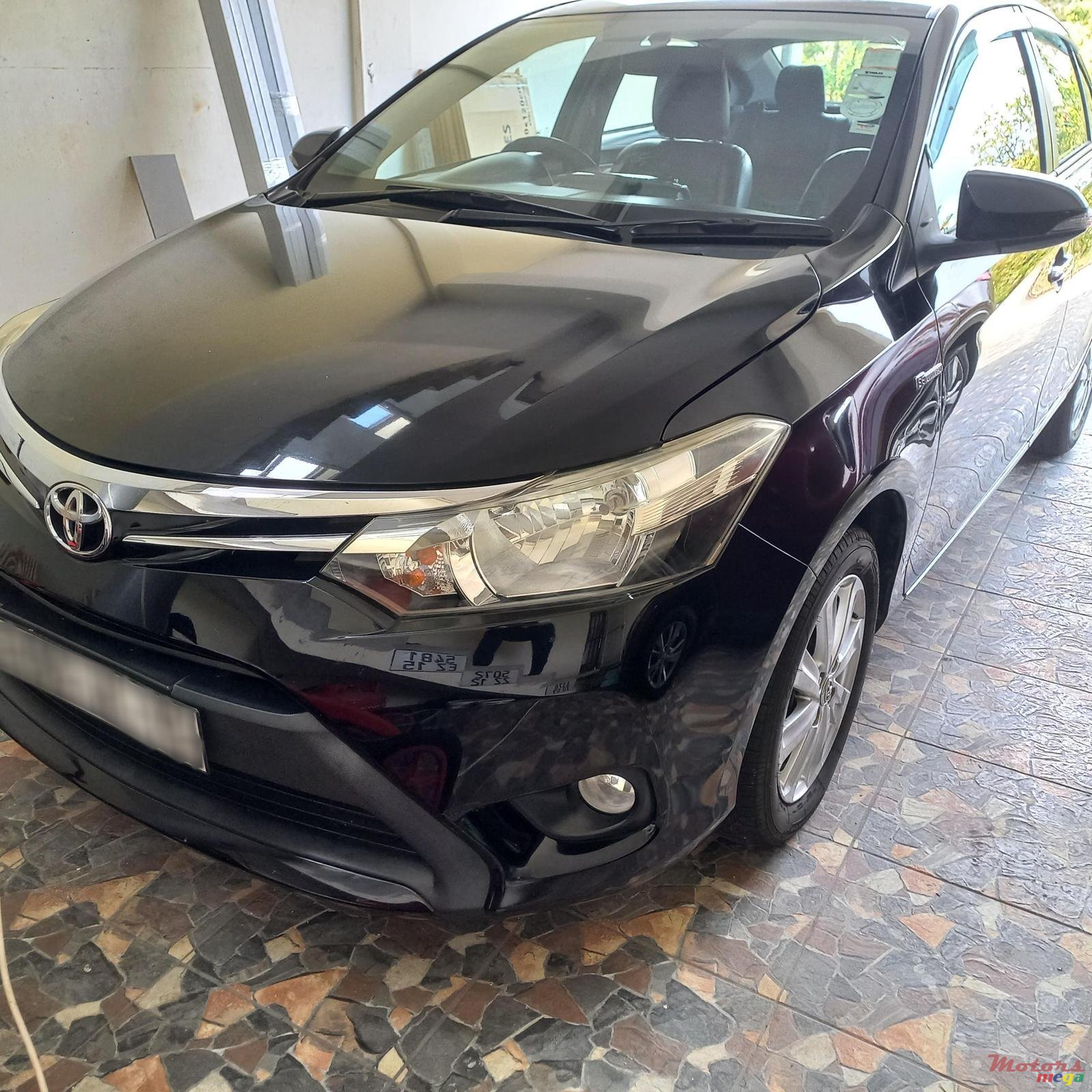 2015' Toyota Yaris photo #4