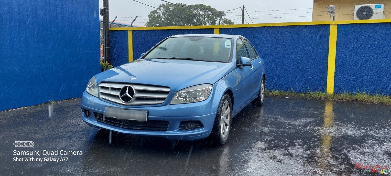 2011' Mercedes-Benz C 180 photo #1