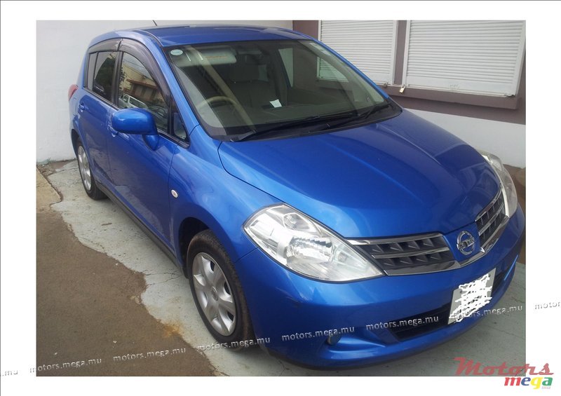 2008' Nissan Tiida photo #1