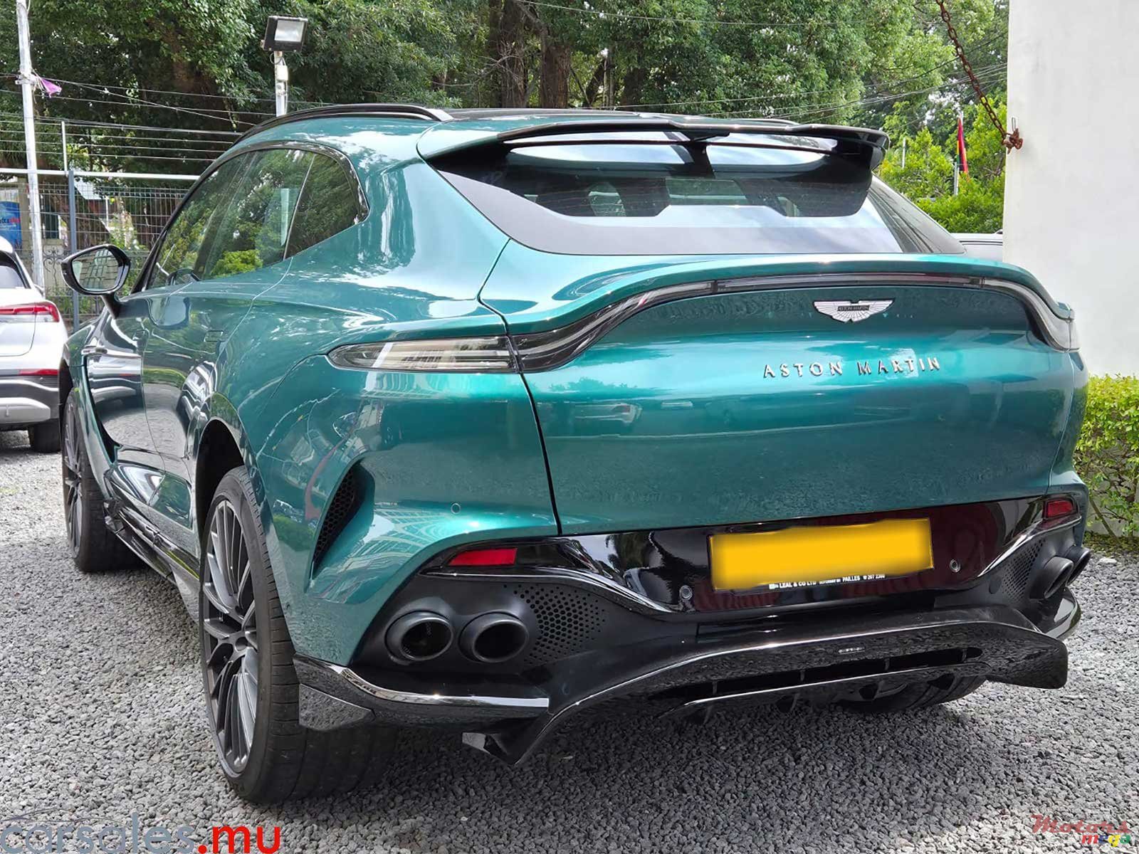 2023' Aston Martin DBX707 4.0 Twin Turbo V8 photo #3