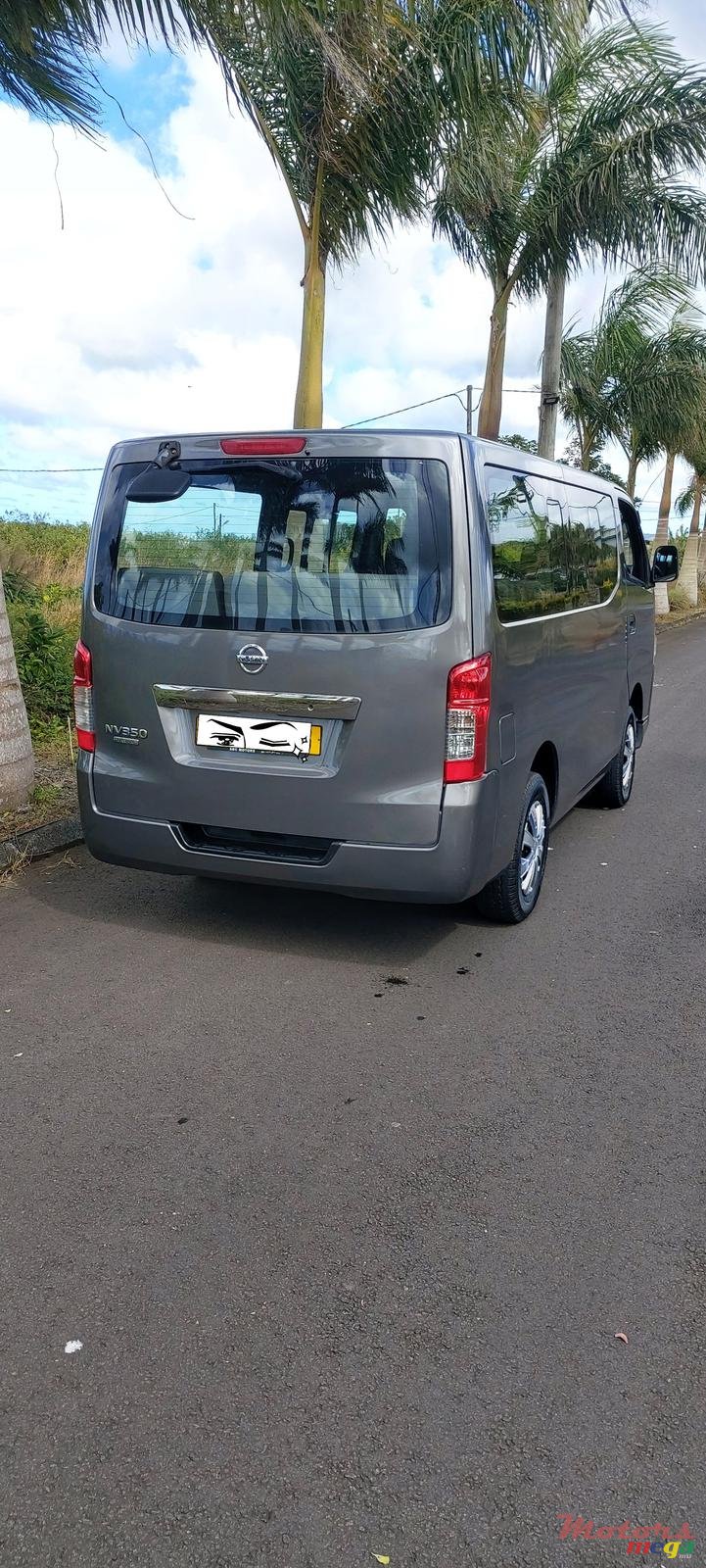 2016' Nissan Nv350 photo #2