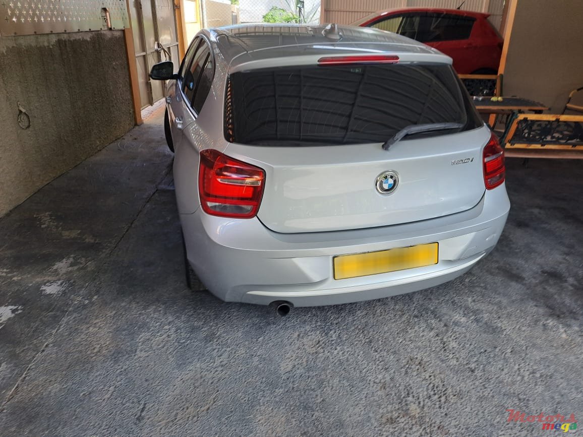 2012' BMW 120 photo #6