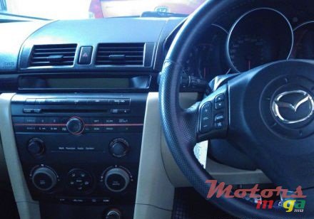 2005' Mazda 3 photo #3
