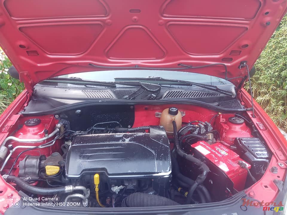 2005' Renault Clio 1.2L photo #6