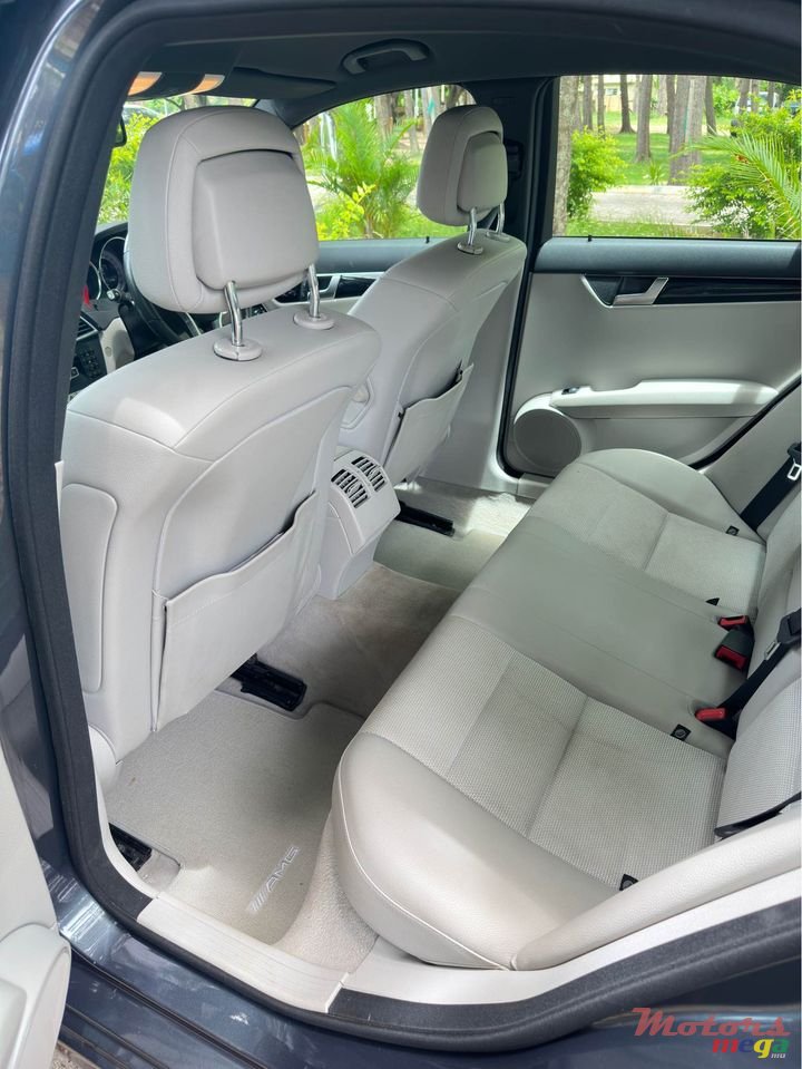 2013' Mercedes-Benz AMG photo #2