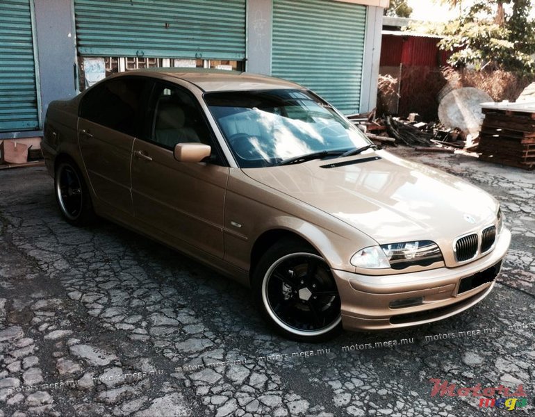 2001' BMW 3 Series E46 2000-2005 photo #2