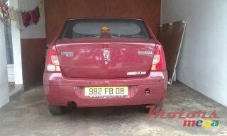 2008' Renault Logan photo #1