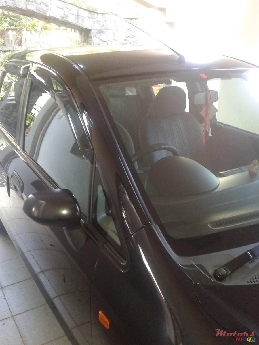 2008' Honda Jazz photo #2