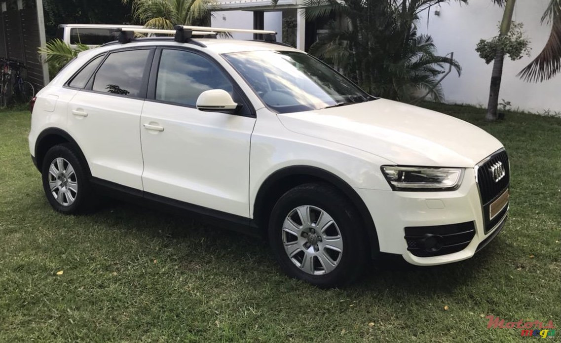 2013' Audi Q3 photo #2