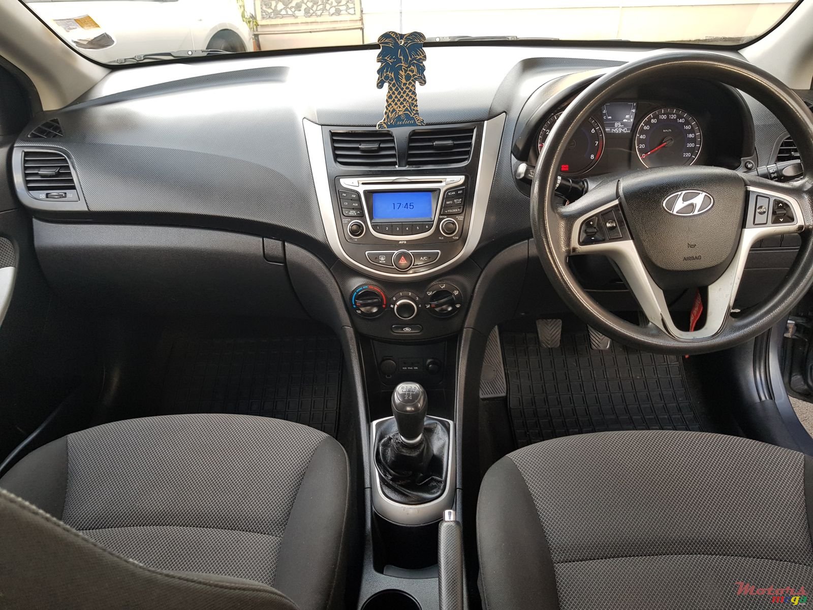 2012' Hyundai Accent 2012 photo #3