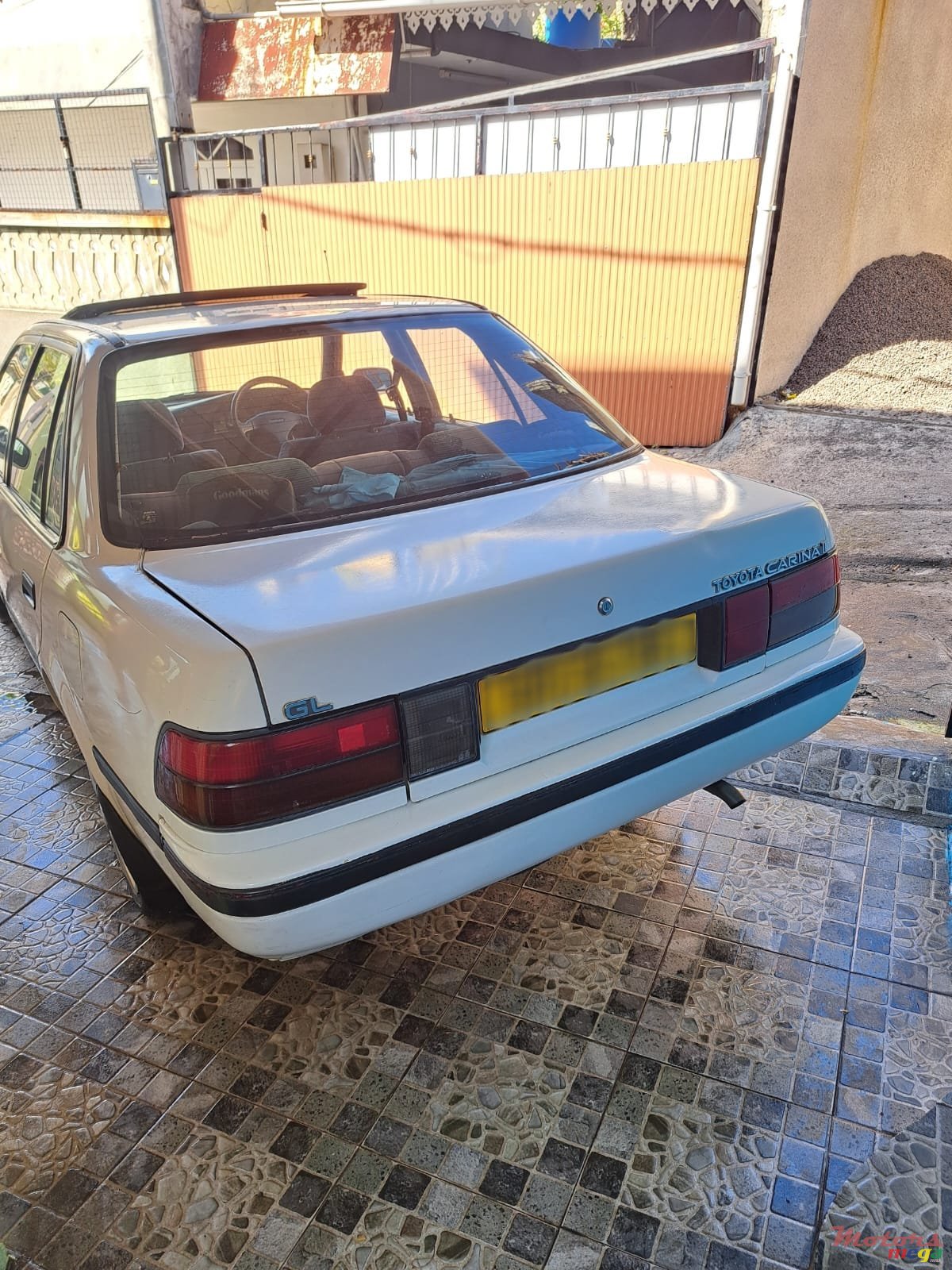1989' Toyota Carina photo #1