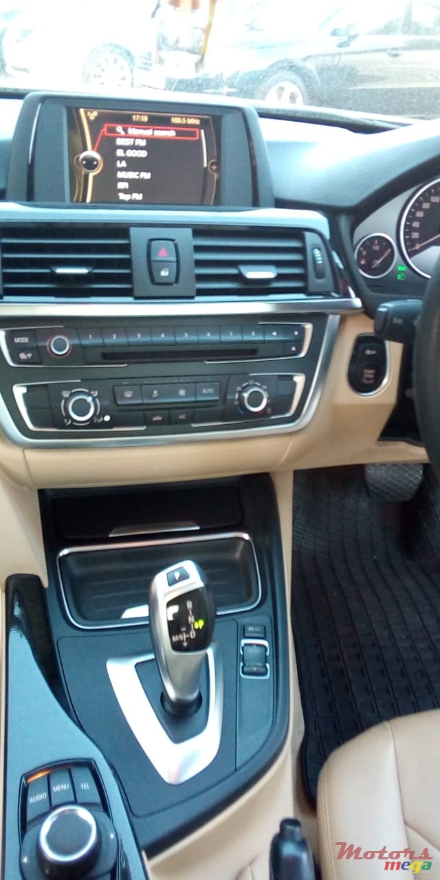 2014' BMW 3 Series photo #3