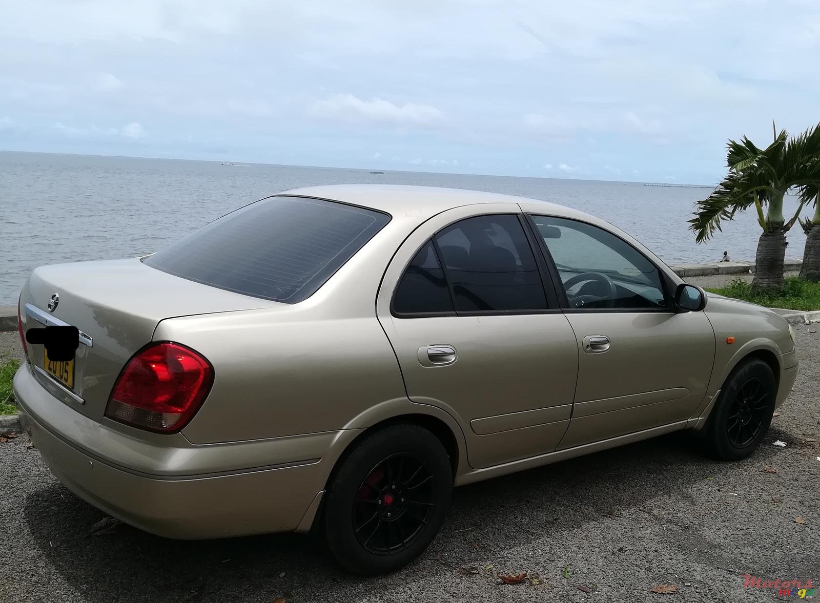 2005' Nissan Sunny photo #1