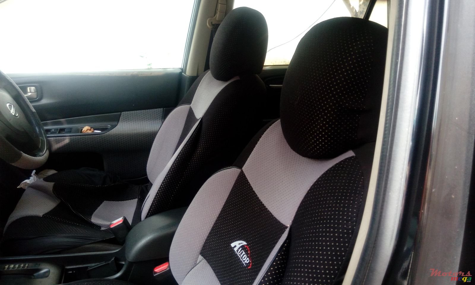 2007' Nissan Wingroad photo #6