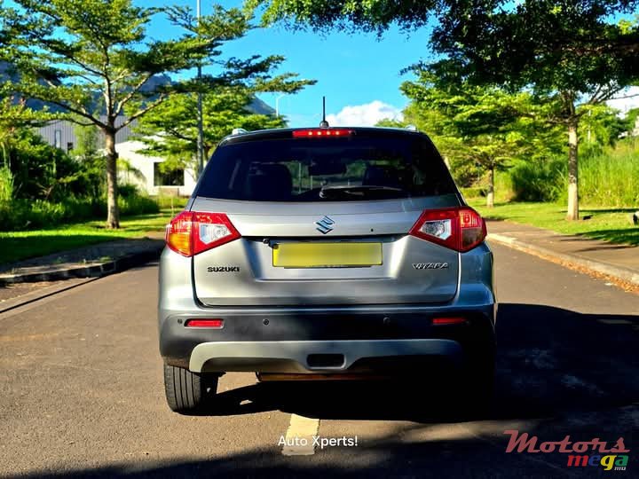 2017' Suzuki Vitara photo #3