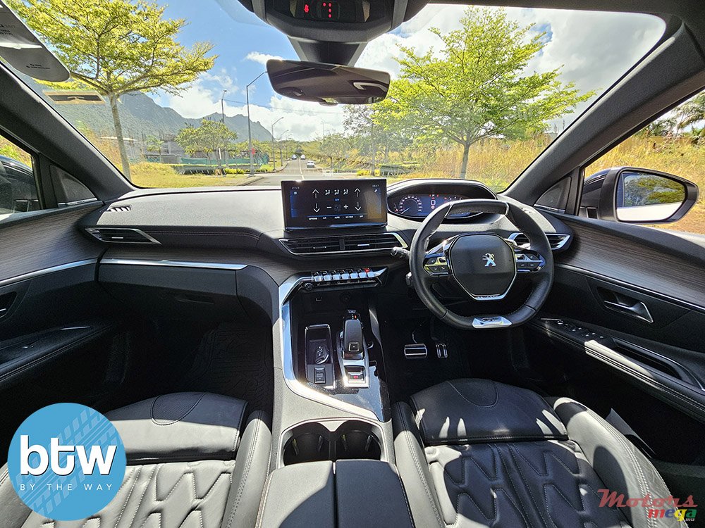 2023' Peugeot 3008 GT photo #7