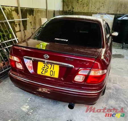 2001' Nissan Sunny photo #5