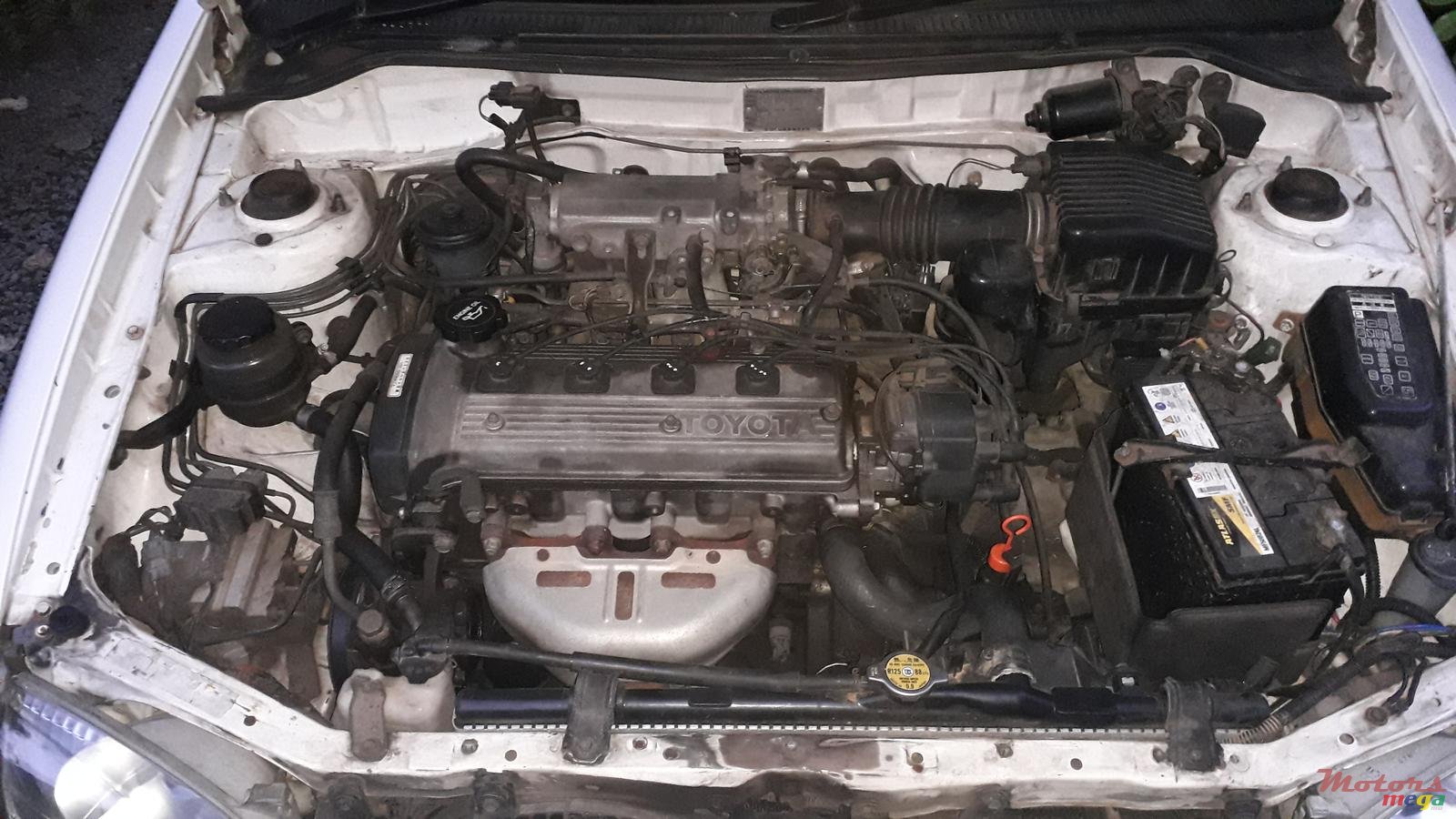 1998' Toyota Starlet photo #2