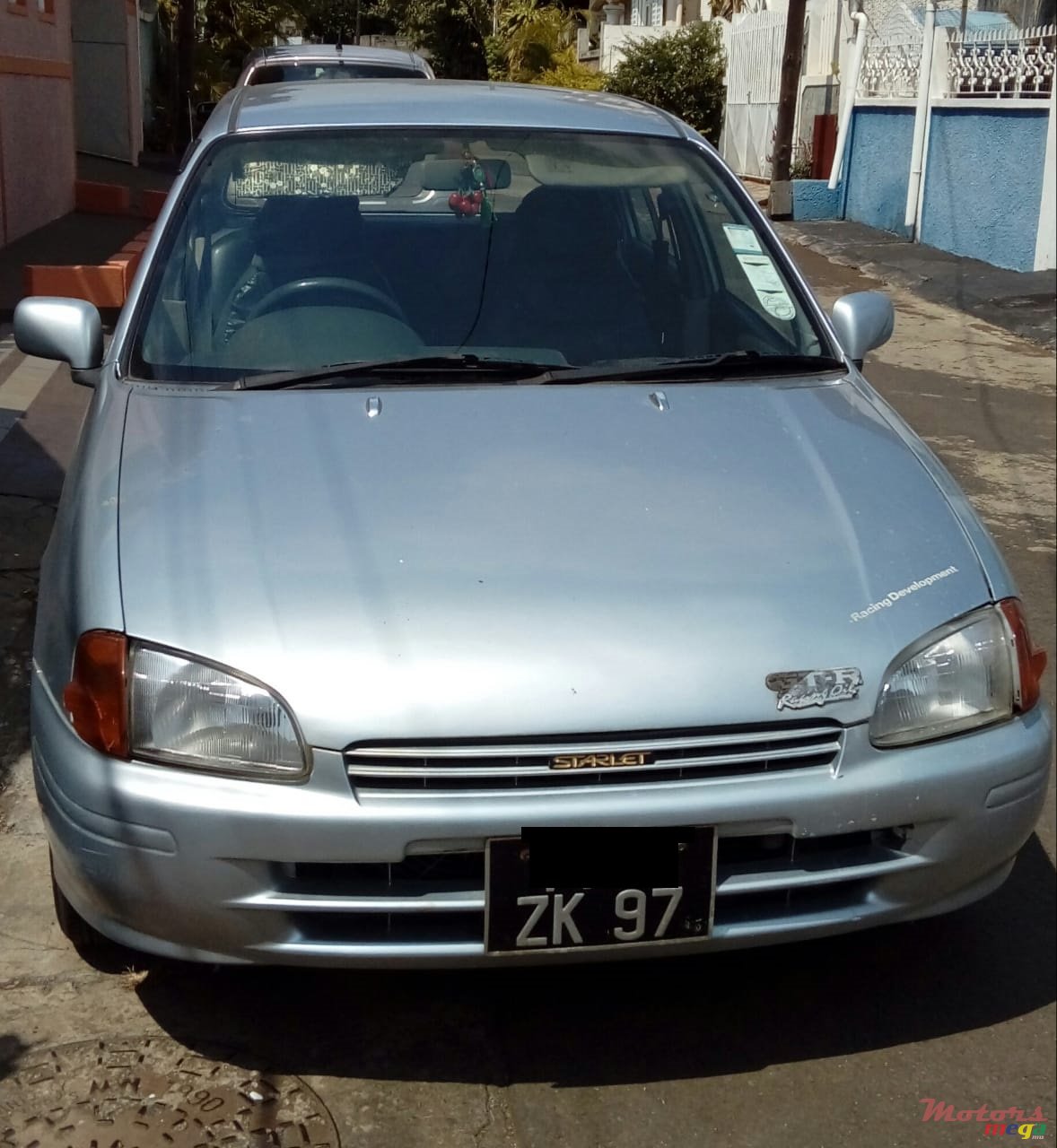 1997' Toyota Starlet photo #1