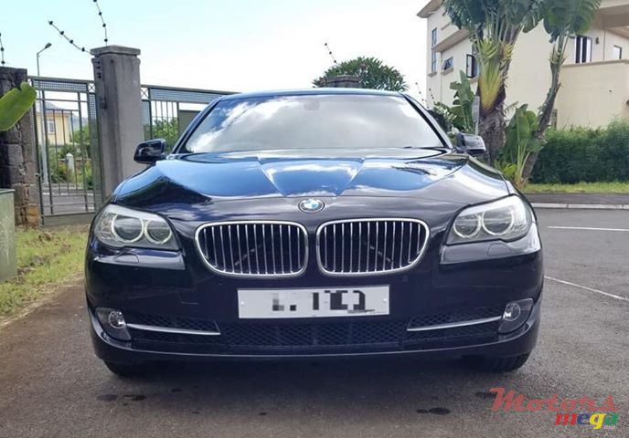 2012' BMW 520 photo #3