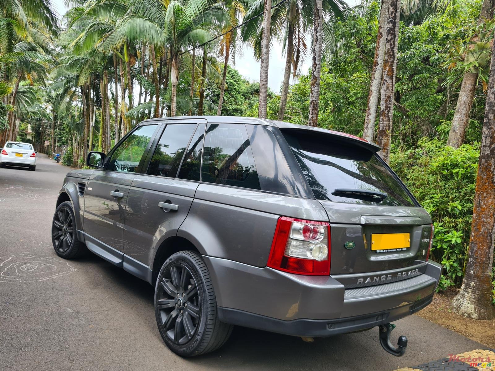 2009' Land Rover Range Rover Sport Sunroof photo #3