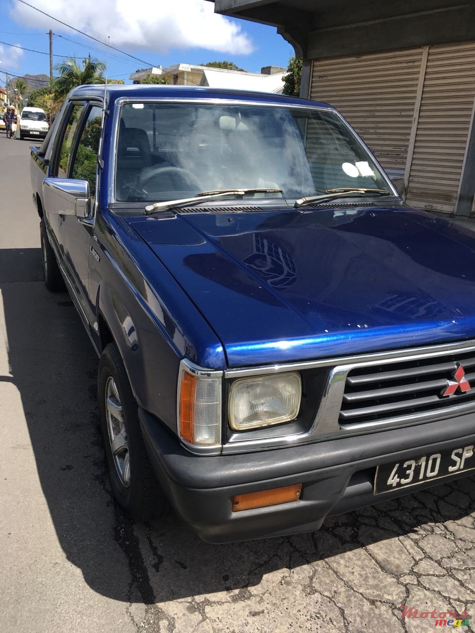 1998' Mitsubishi L 200 Original photo #1