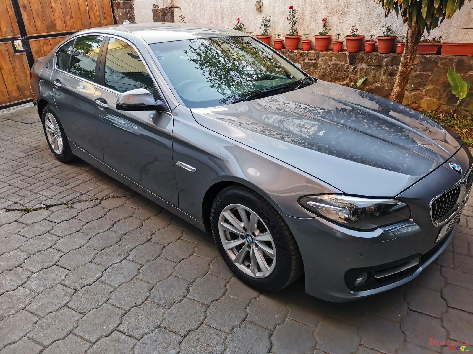 2015' BMW 520 photo #4