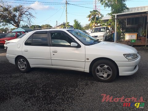 2001' Peugeot 306 photo #2