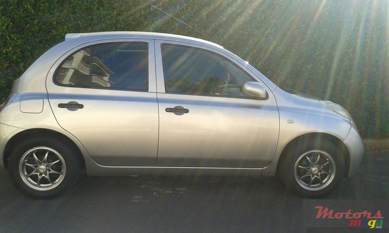 2002' Nissan Micra photo #1