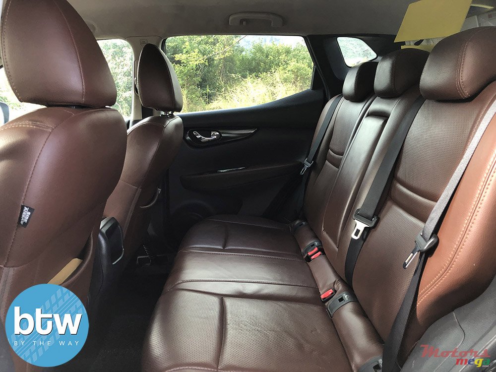 2015' Nissan Qashqai photo #6