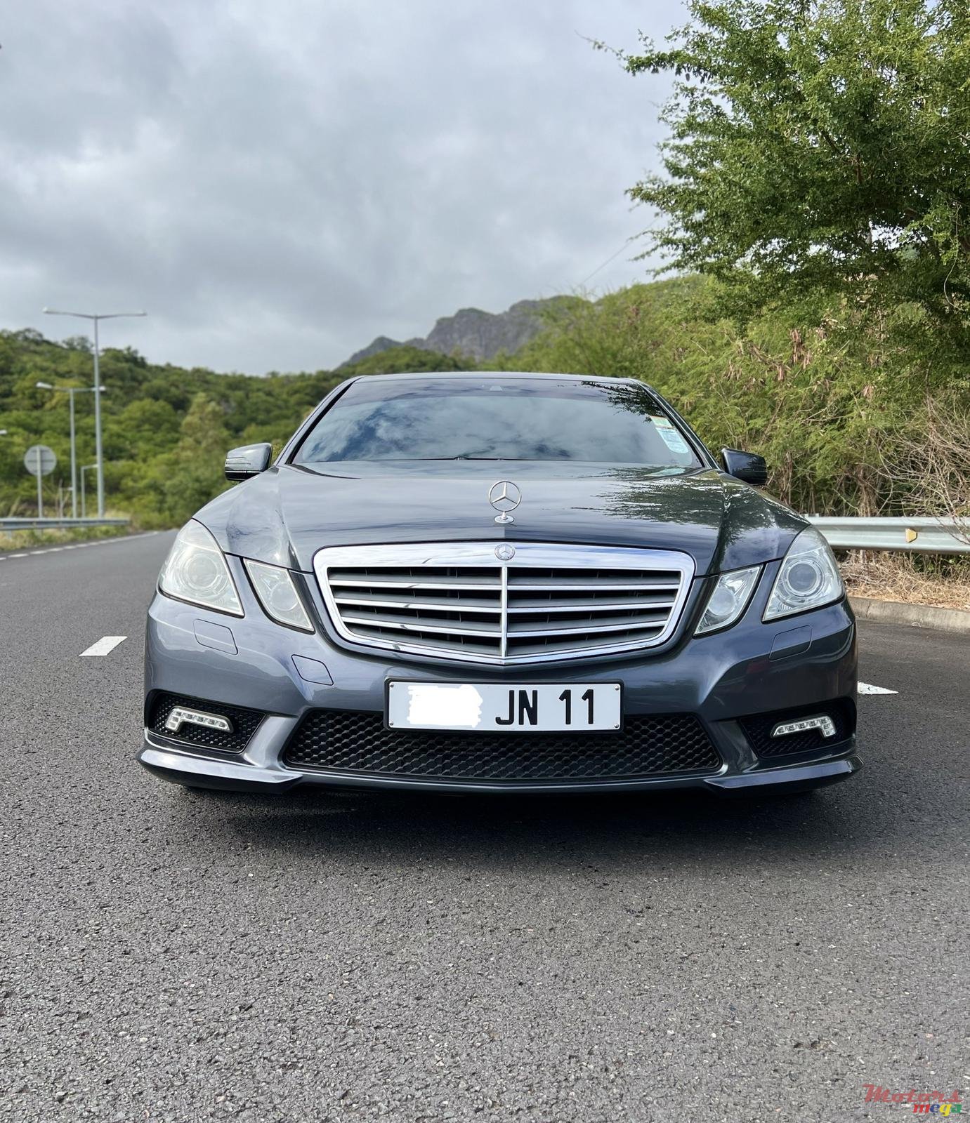 2011' Mercedes-Benz photo #4