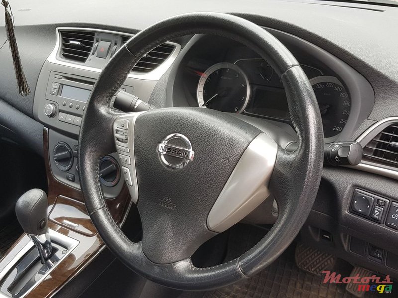 2015' Nissan Sentra photo #4