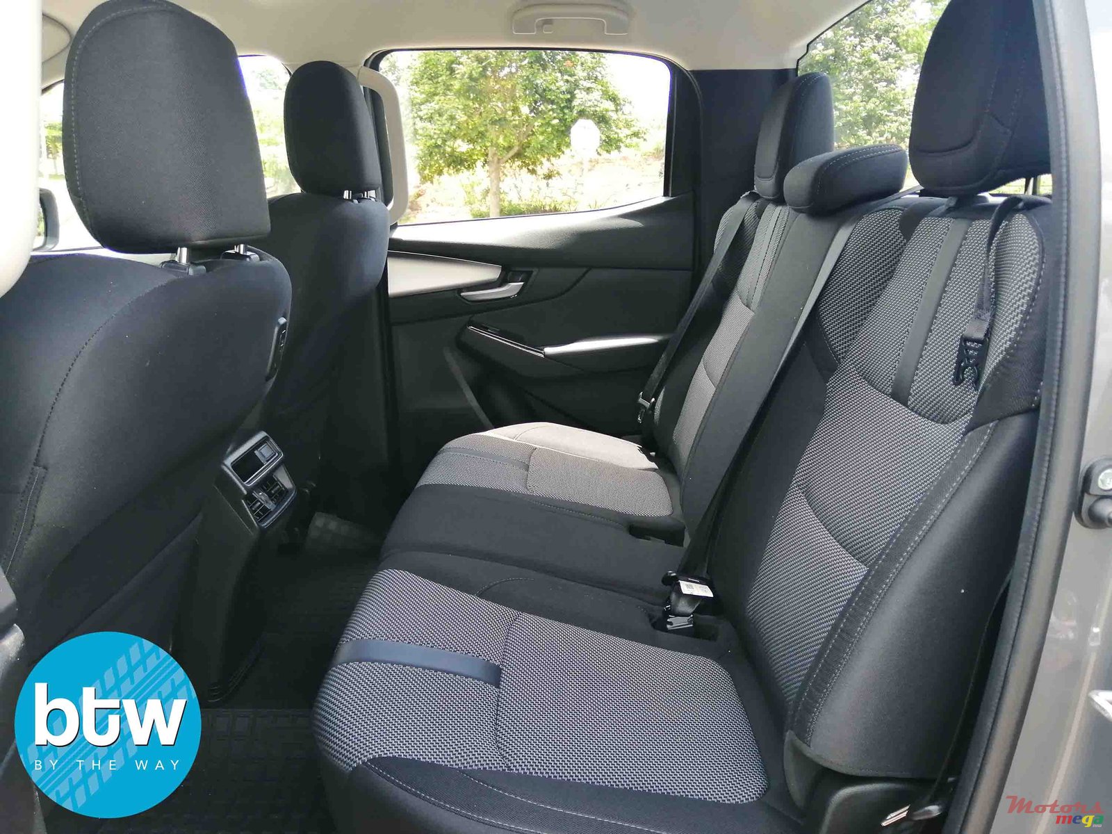 2021' Mazda BT50 photo #4